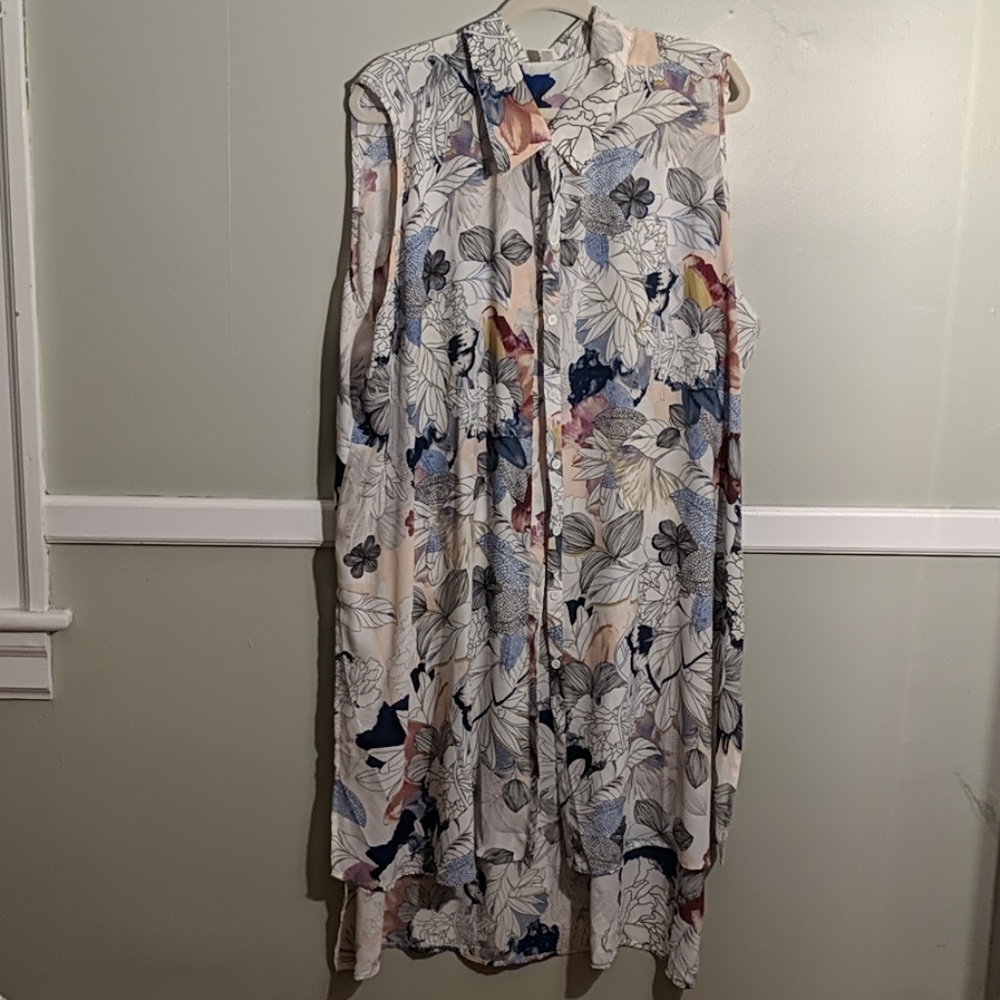 Floral tunic.